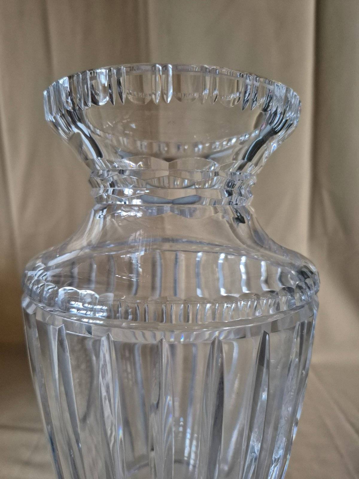 Edle Kristallglas Pokalvase Schliffdekor Blumen Medaillon Urnenvase um 1920