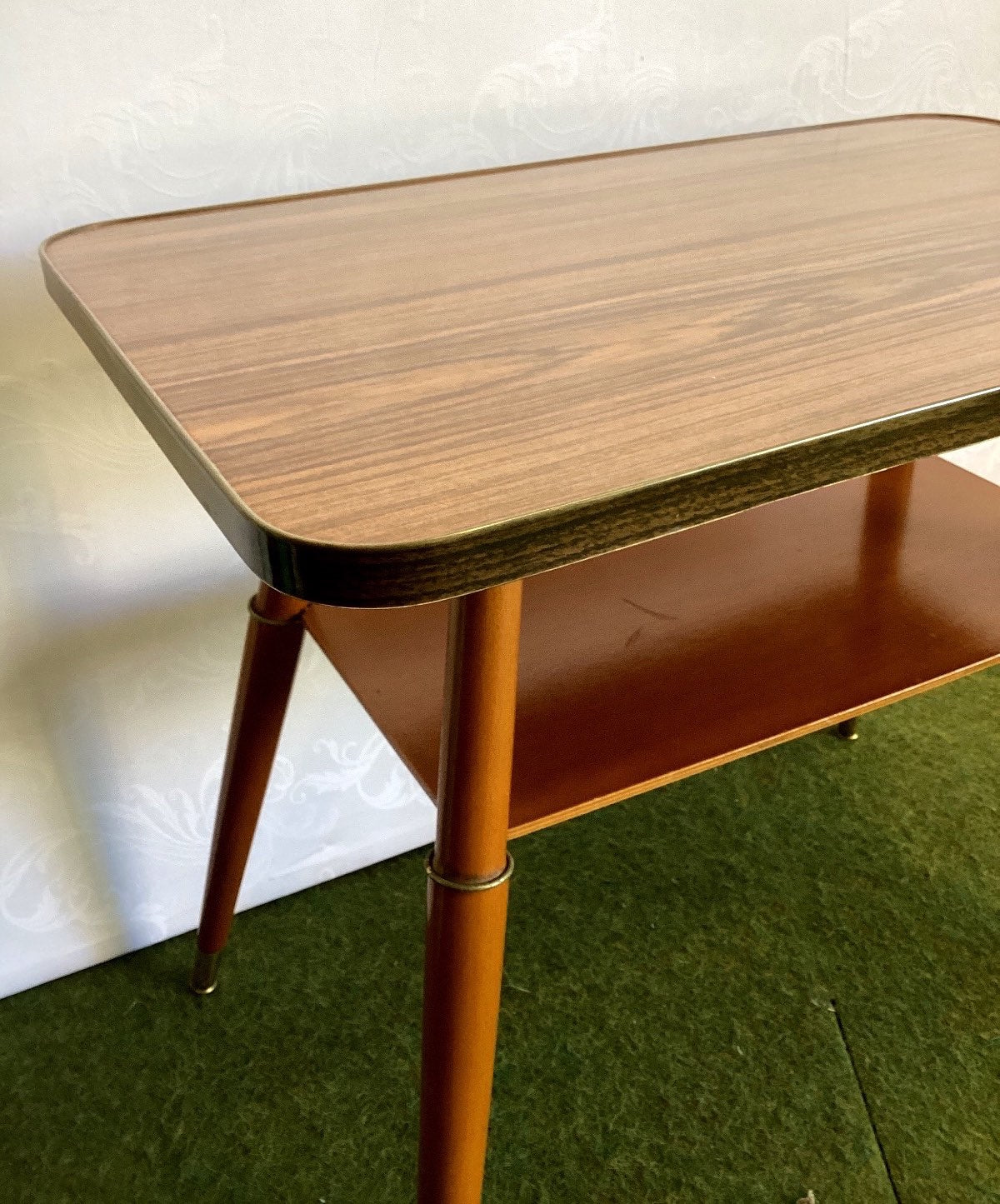Vintage Couchtisch 50er 60er Mid Century Holz Formica Nierentisch-Ära Ablage