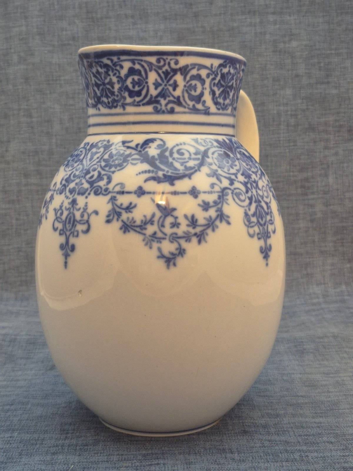 Villeroy & Boch Antiker Keramik Krug Blau-Weiß Floral Jugendstil Wasserkrug