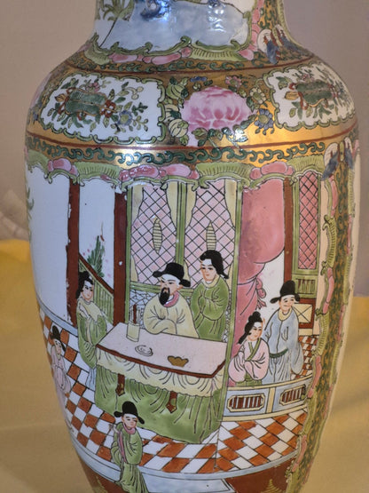 Chinesische Porzellanvase Familie Grün Blüten Vögel 19. Jh.