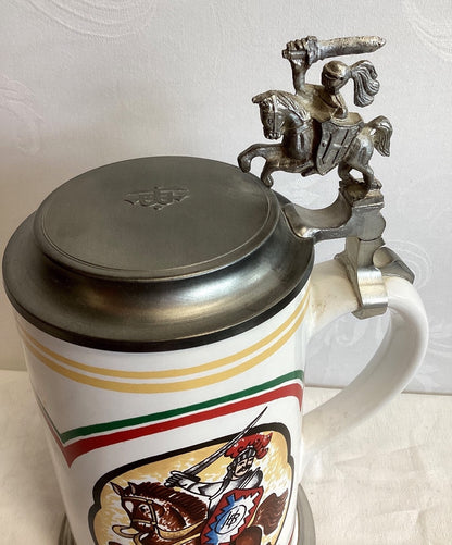 Holsten Brauerei Bierkrug Zinndeckel Ritter Porzellan Sammlerkrug vintage