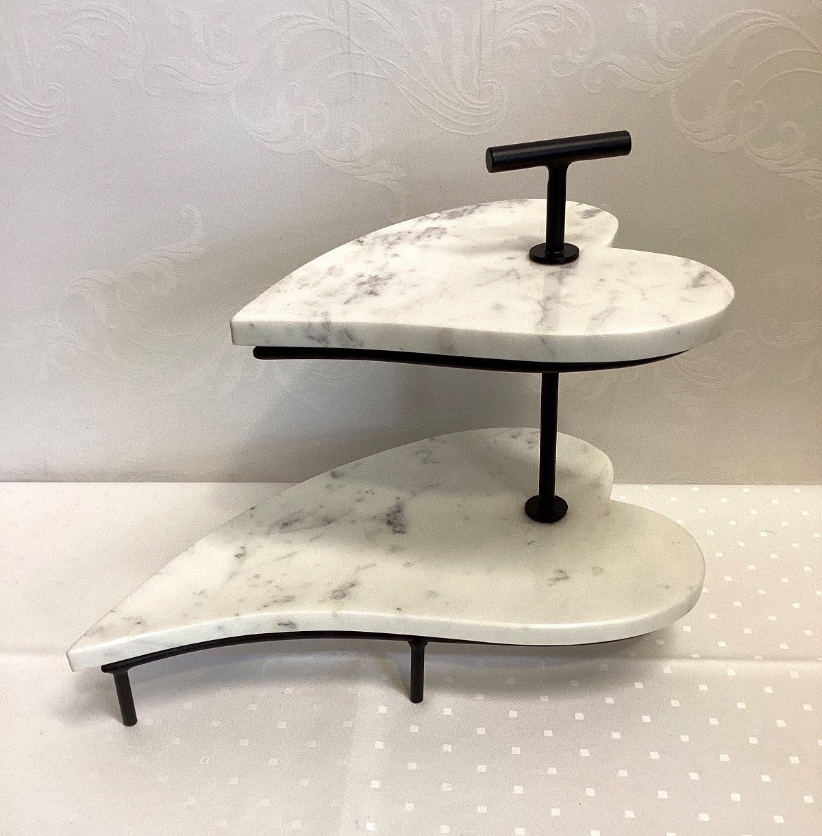 Etagere 2-stöckig Marmor Herzform schwarz Metall Servierständer Cakestand