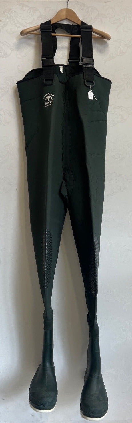 Wathose Behr Angelsport Titanium Neopren  Gr. 42/43 Angelwathose grün