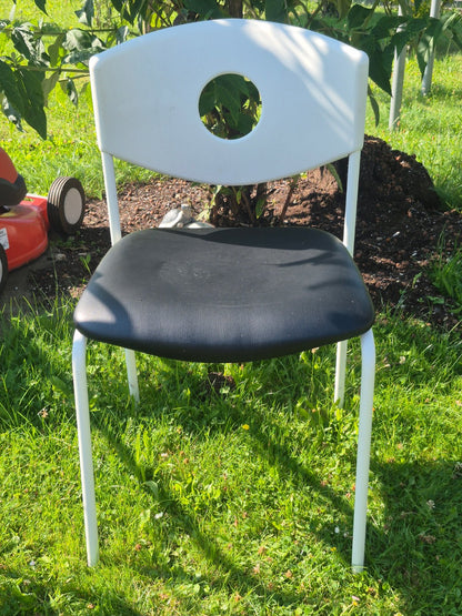 Stuhl Stoljan - IKEA-Stuhl - weiß/schwarz - gebracht