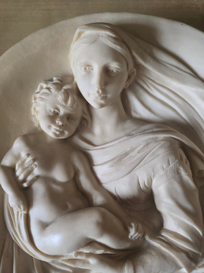 A. Santangela Madonna Profetica Madonne Viventi 1981 Relief Teller Alabaster