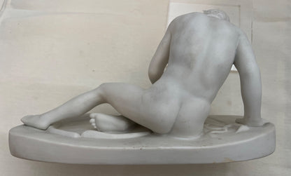 Porzellan Figur, liegender männlicher Akt,  wie Jugendstil,  weiß matt