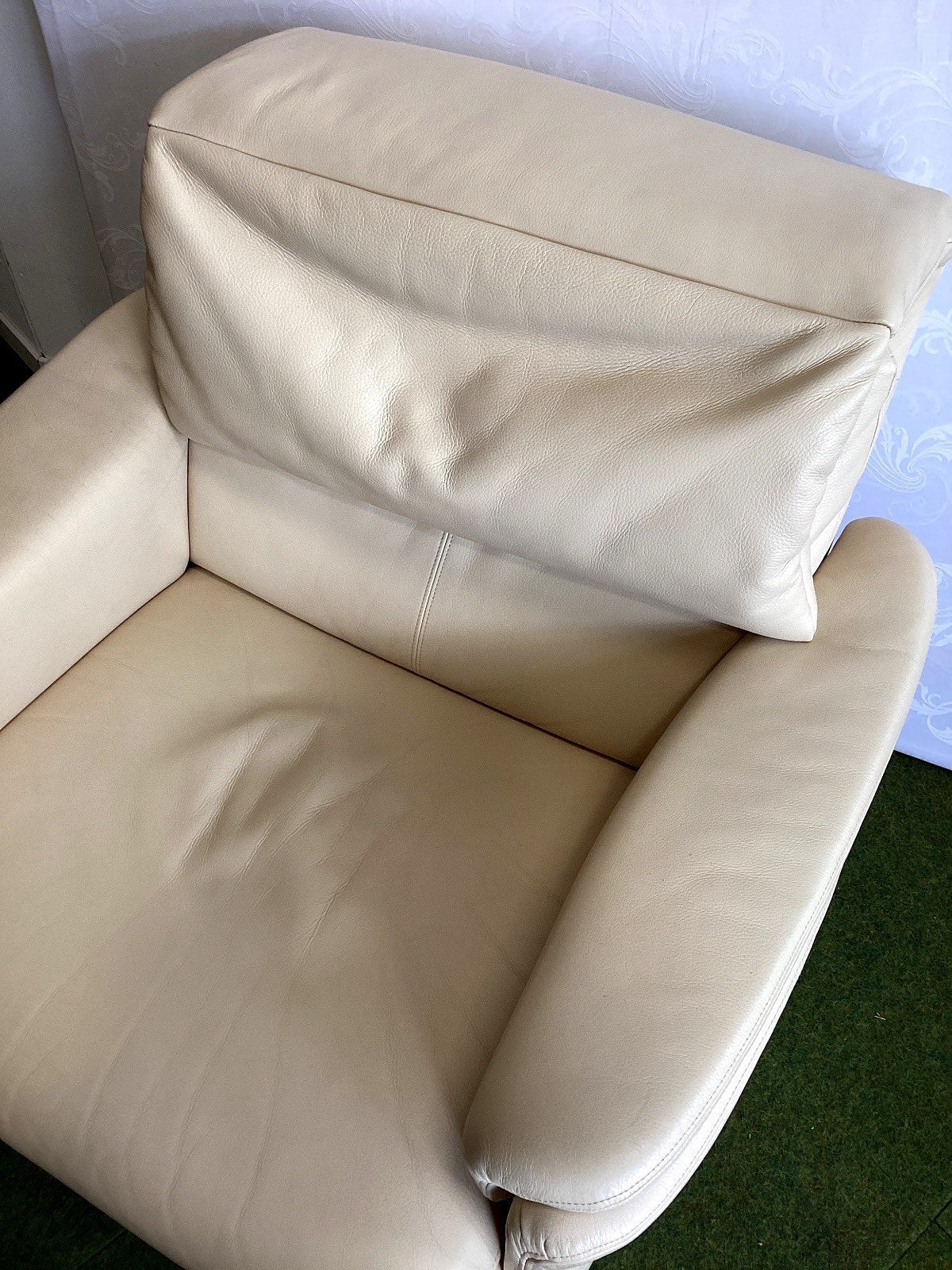 Leder Sessel Creme Beige Wohnzimmer Lounge Chair gepolstert vintage
