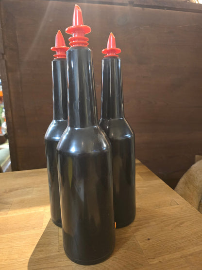 3x Bar Trainingsflaschen Kunststoff schwarz Flair Bartender Ausgießer rot Set