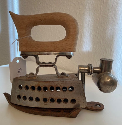 Antikes Kohlebügeleisen Patent Flonyer Holzgriff + Gusseisen Ständer