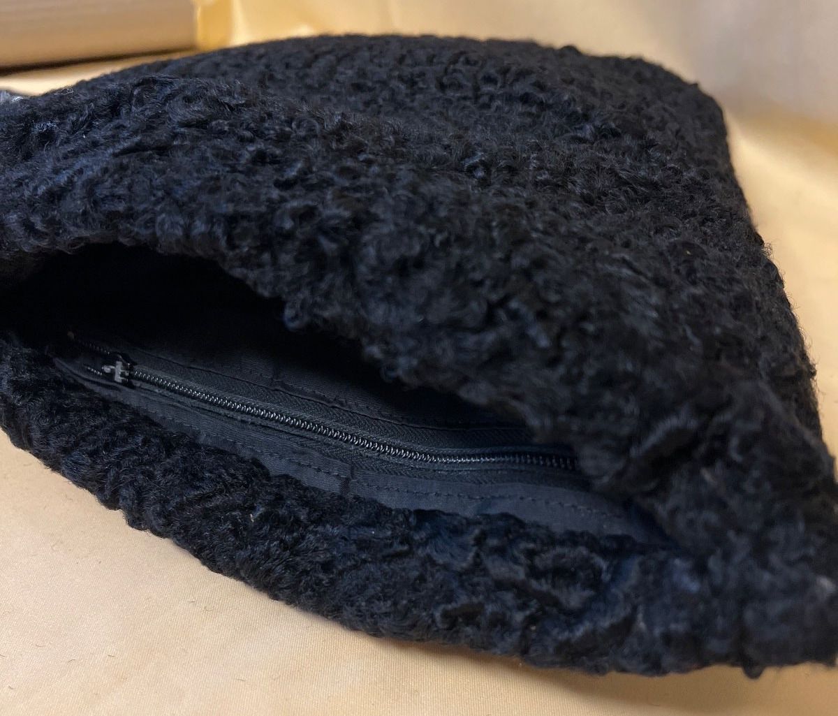 Handtasche, Taschenmuff, Persianerstil,  schwarz, Bambus-Henkel