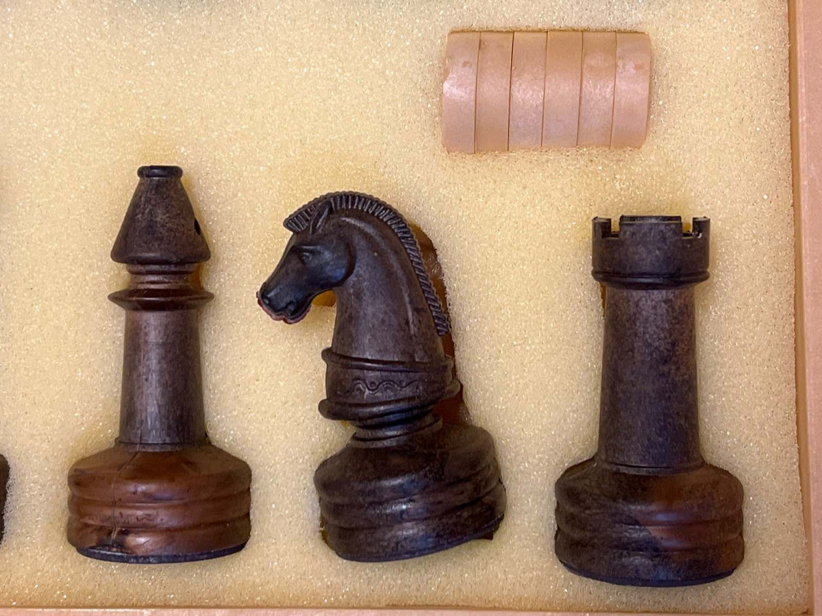 Schachspiel, Klappkoffer, Schachbrett, Figuren, Kunststoff