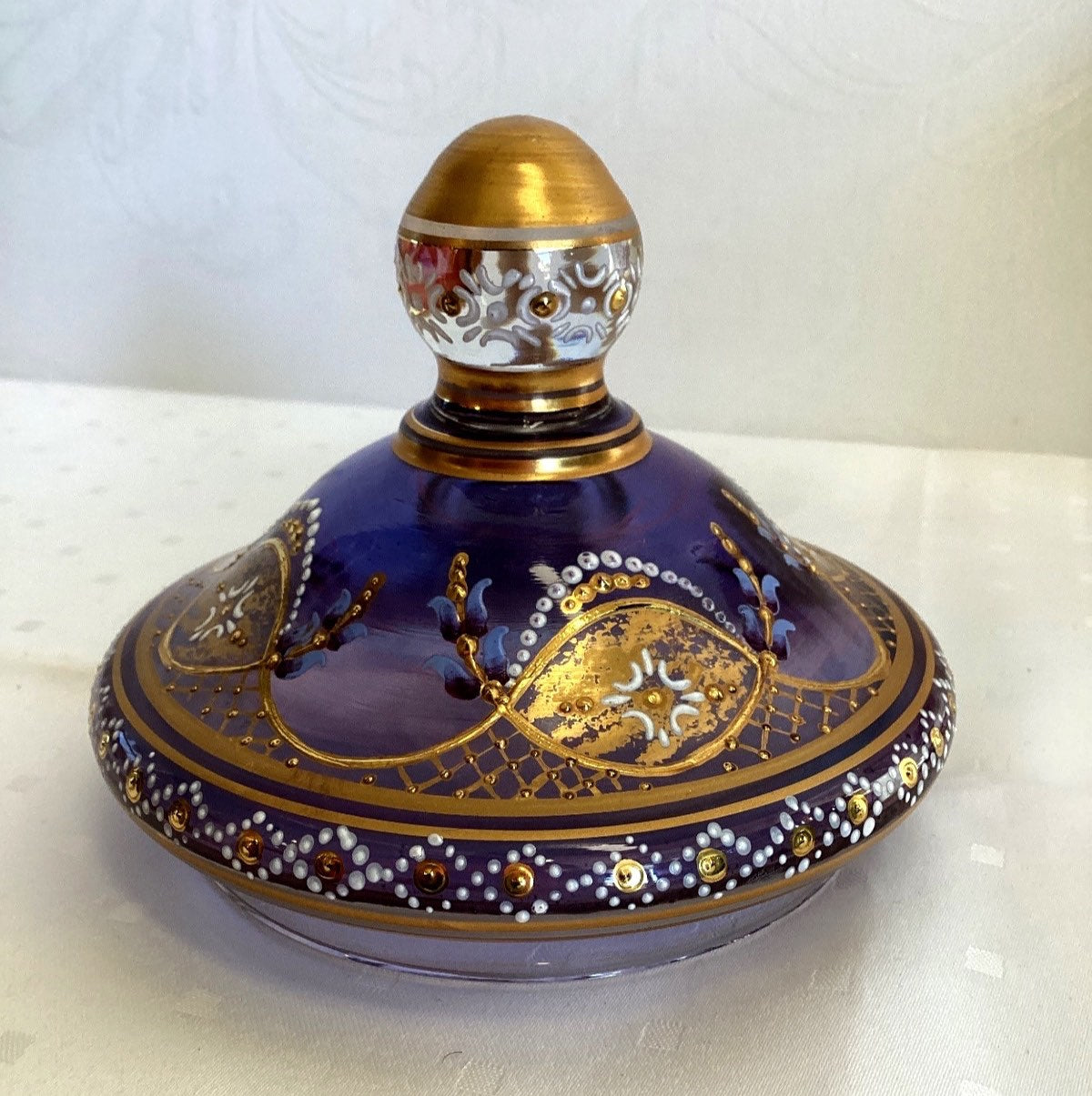 Antike Glasdose mit Deckel Emailmalerei Golddekor Violett Jugendstil Pokal