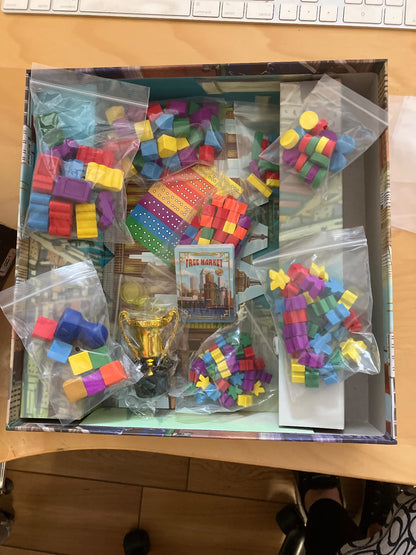 Free Market NYC Brettspiel Unique Games Wirtschaftsspiel komplett