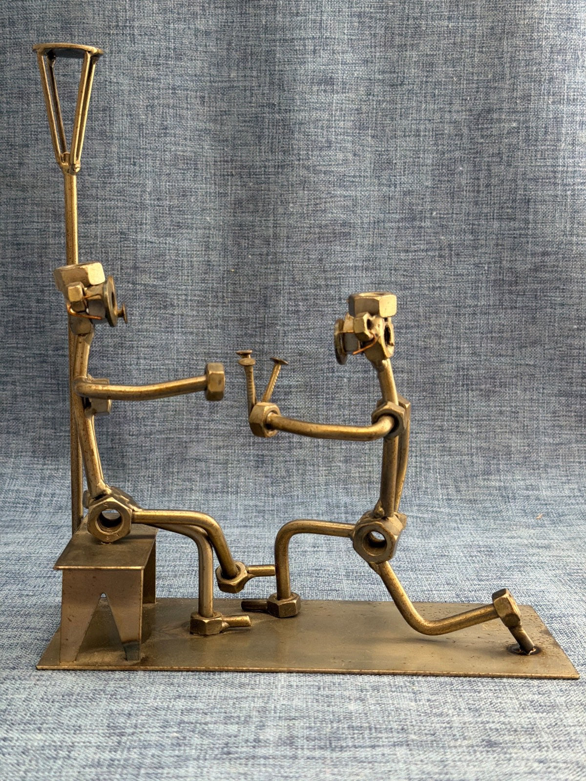 Metall Skulptur Heiratsantrag Schrauben Figuren Kunstobjekt   Geschenk