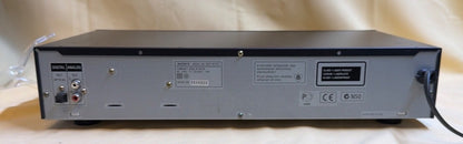 Sony CDP-XE370 CD-Player High Density Linear Converter Optical Digital