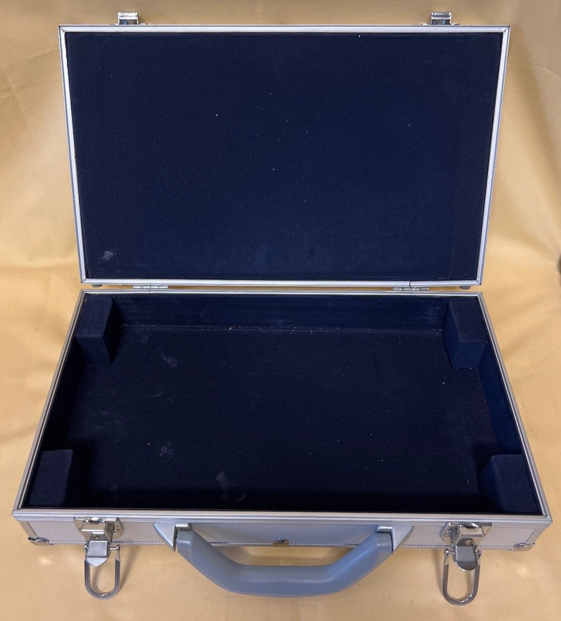 Aluminium Koffer, Transportkoffer, mit Schlüssel, ca. 41 x 24 x 9,5 cm