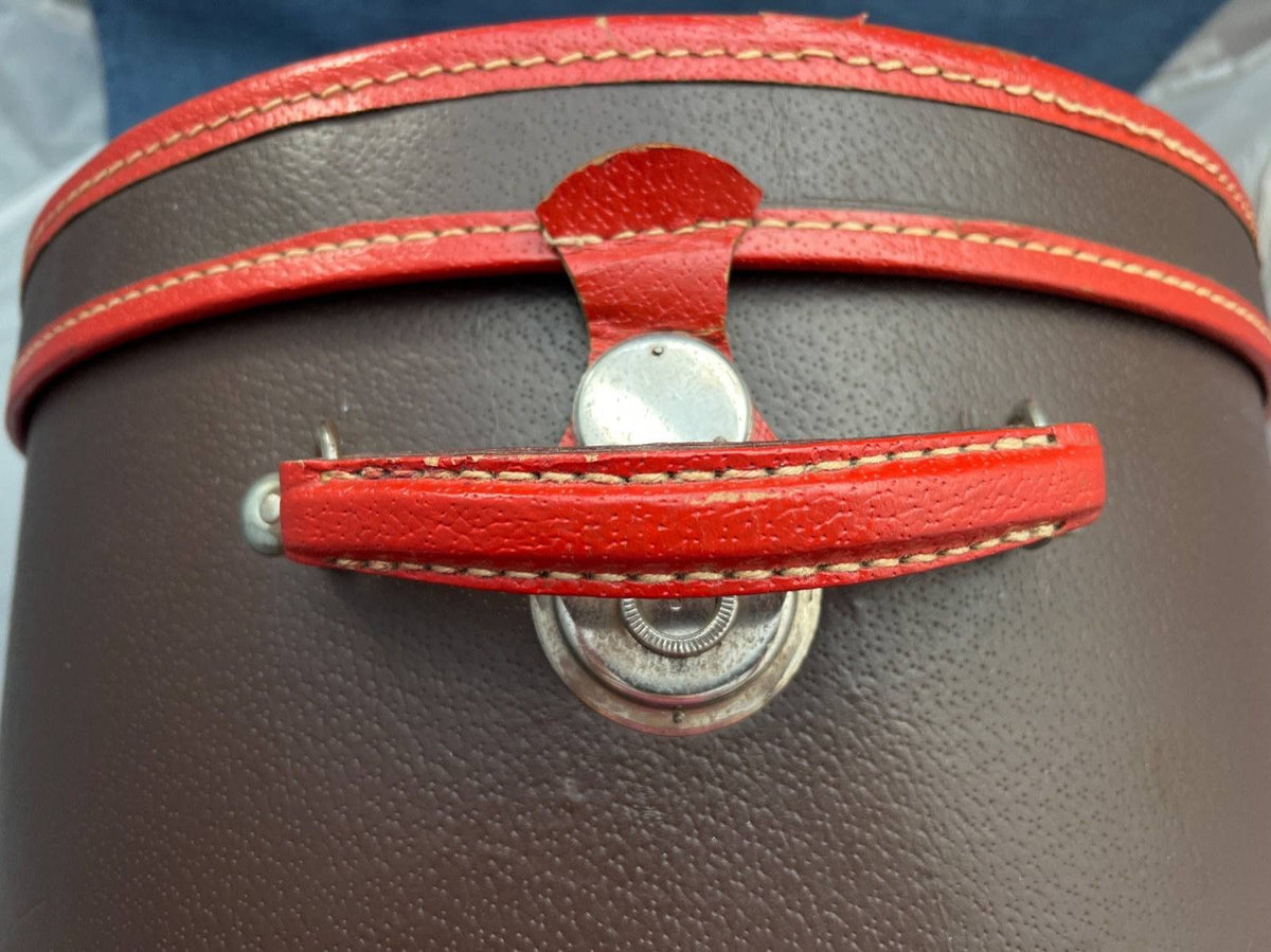 Alter Hutkoffer, rund, braun/rot, Kunst-Leder, mit Schloss