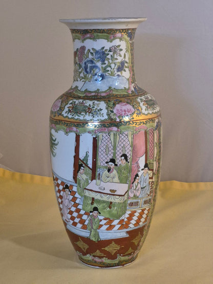 Chinesische Porzellanvase Familie Grün Blüten Vögel 19. Jh.