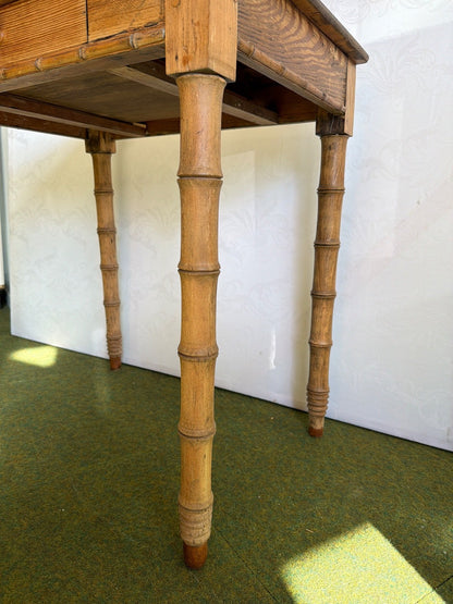 Antiker Beistelltisch Faux Bamboo Holz Schublade