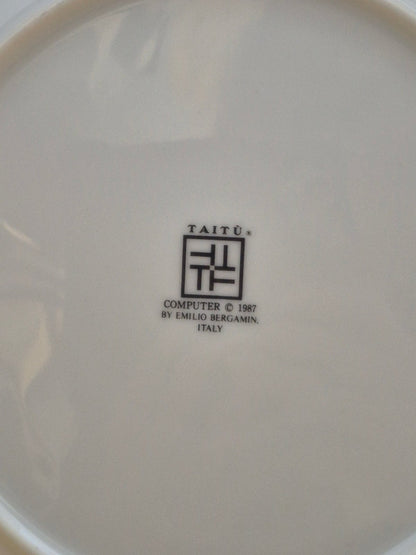 TAÏTÙ Computer 1987 Emilio Bergamin Italy Designteller Porzellan schwarz weiß