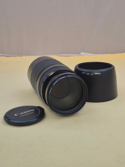 Canon EF 75-300mm Ultrasonic Zoom Objektiv + Gegenlichtblende mit Zubehörpaket