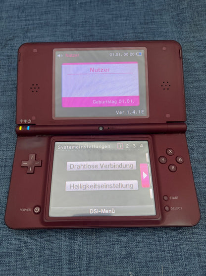 Nintendo DSi XL , OVP, Ladekabel,  2x Spiele, ohne Stift, Bordeauxrot