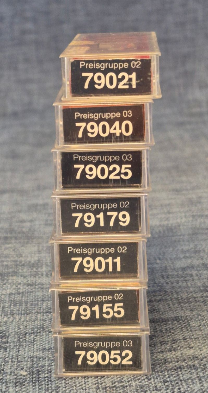 Preiser N 1:160 Figuren-Set Konvolut 7x Hirsche Kühe Bahnpersonal Passanten