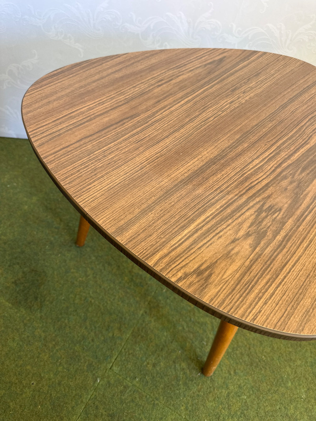 Beistelltisch Dreibein Holz+Furnier Nierenform Mid Century 50er/60er Jahre