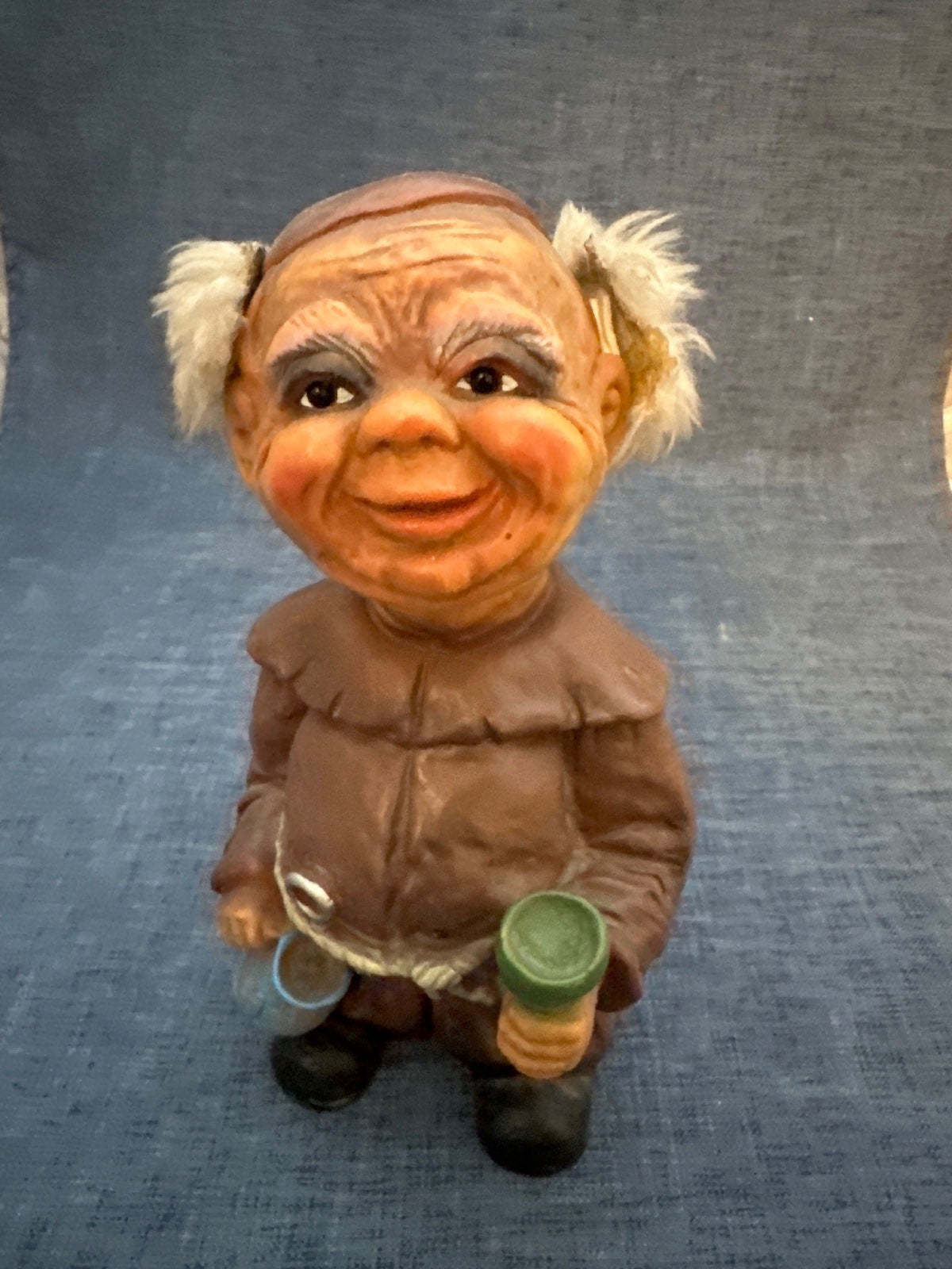 Wackelmönch - Mönch mit Bierkrug weißes Haar lustig Deko 60er 70er