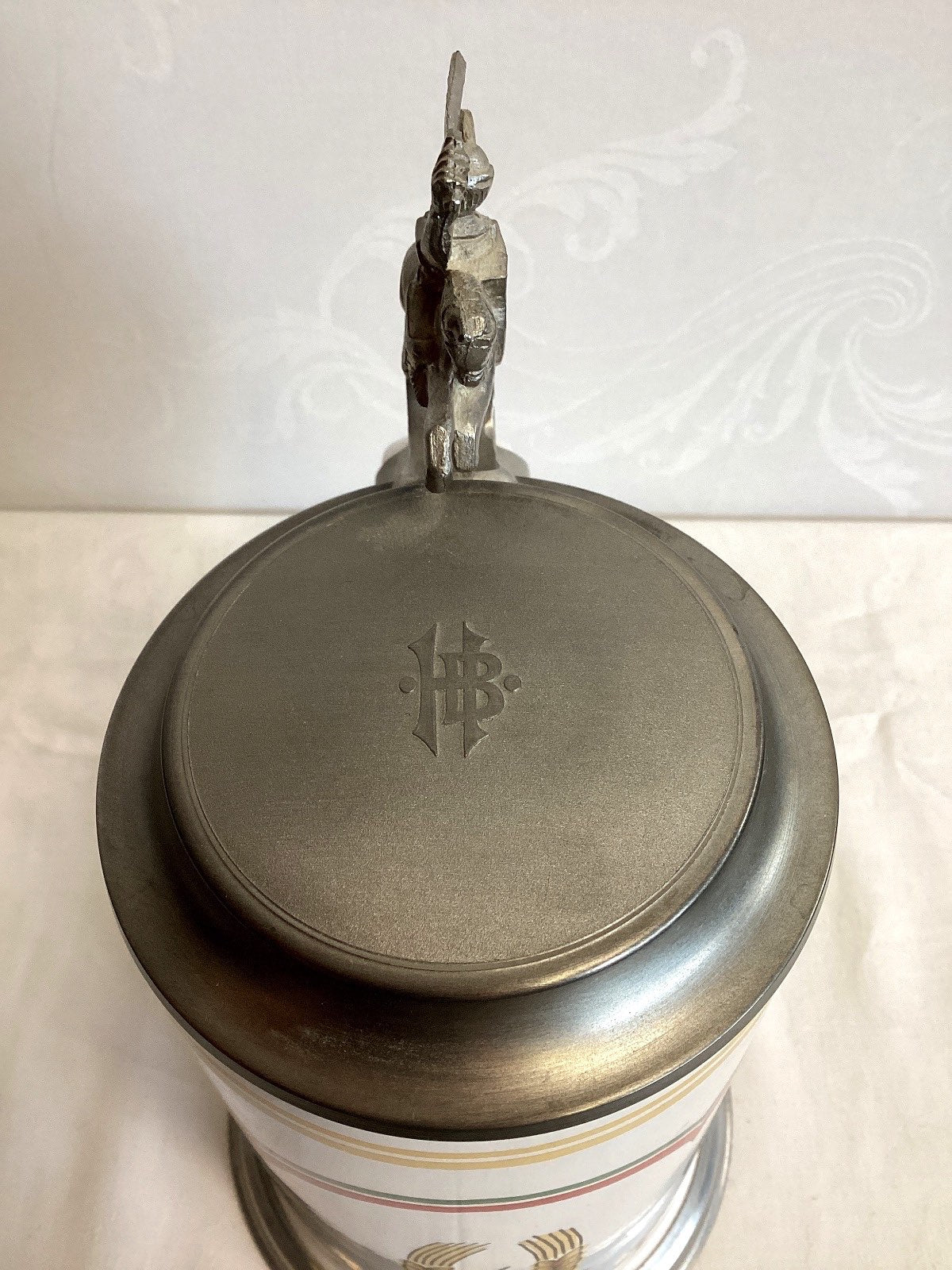 Holsten Brauerei Bierkrug Zinndeckel Ritter Porzellan Sammlerkrug vintage