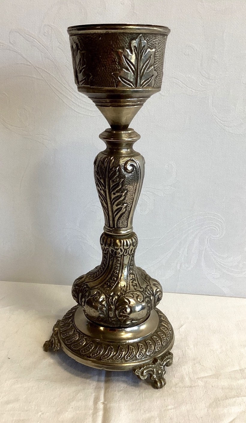 Antiker Kerzenständer Barock Rokoko versilbert Messing Blattdekor Ornament
