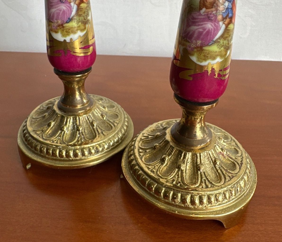 2 Kerzenleuchter Messing Porzellan Rokoko-Stil handgemalt Golddekor 16,5 cm