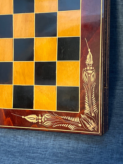 Schach - Backgammon - Dame - 3in1 -  Holz, klappbar, aufwendige Gravuren