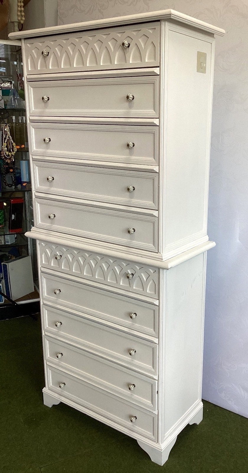 2 Weiße Kommoden, 10 Schubladen Schnitzdekor Landhaus Shabby Chic Schlafzimmer