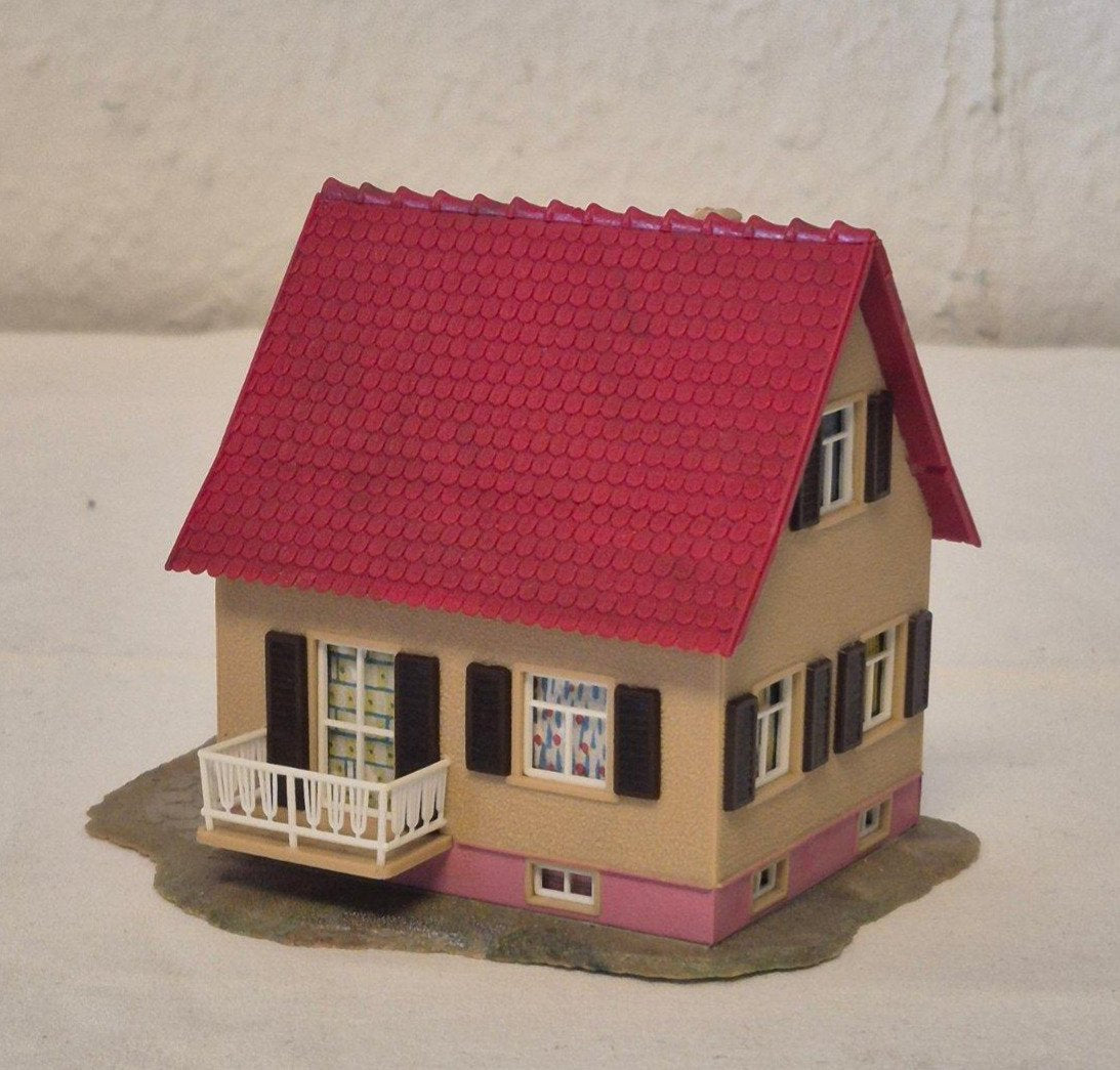 Faller - B210 - Siedlerhaus Modellhaus Einfamilienhaus H0 - montiert -
