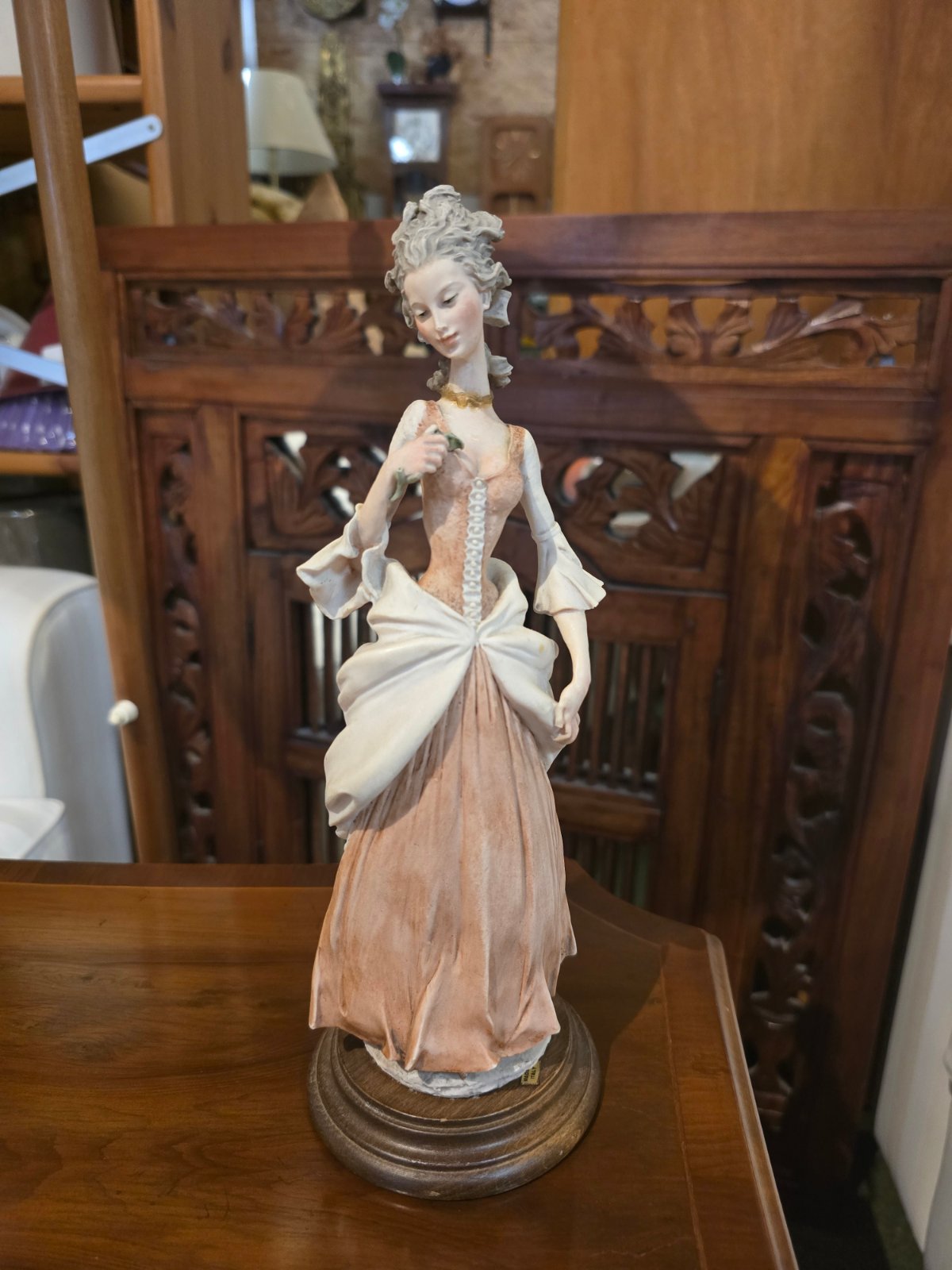 Guiseppe Armani Sammelstück Elegante Figur Rokoko Dame Vintage Dekor