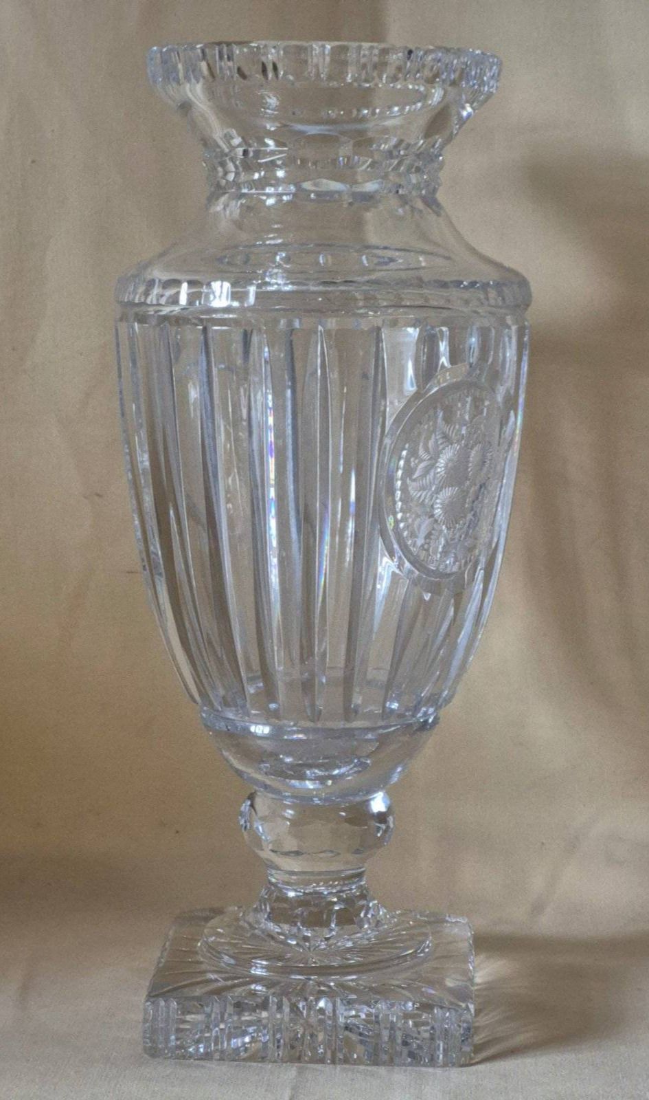 Edle Kristallglas Pokalvase Schliffdekor Blumen Medaillon Urnenvase um 1920
