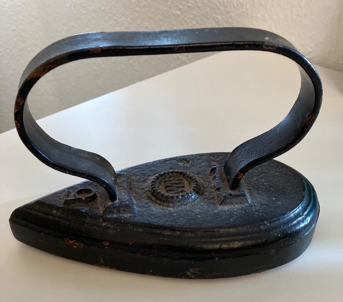 Antikes Gusseisen Bügeleisen VLH Sammler historisch 3 kg