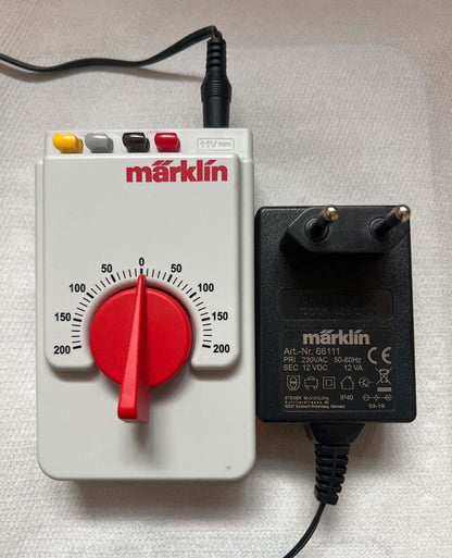 Märklin Fahrregler 67020 + Netzteil 66111 Controller Modellbahn Set 11V