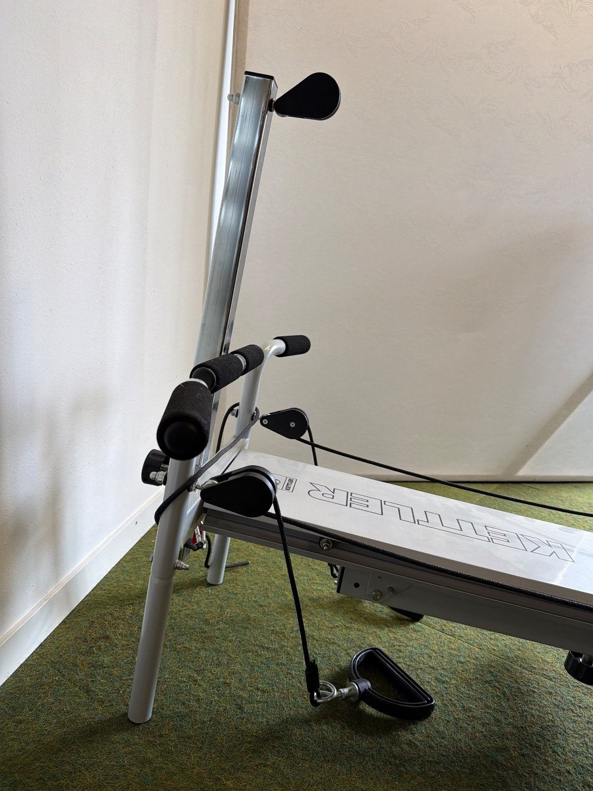 Kettler Trainingsbank Fitnessgerät Heimtrainer Liegebank Zugturm Fitness Home