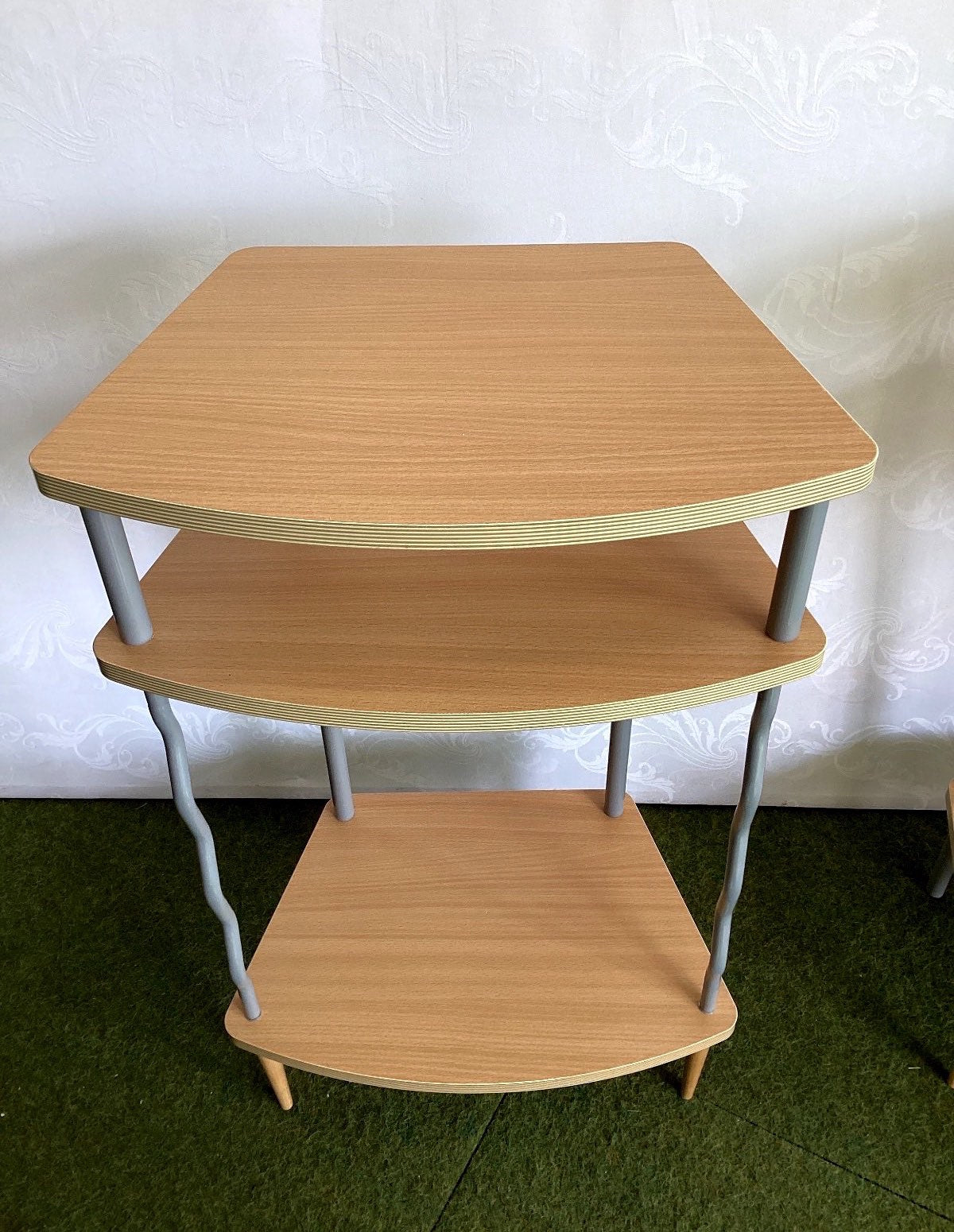 3-stufiges Eckregal Beistelltisch Holzoptik grau Buche Retro Design Standregal