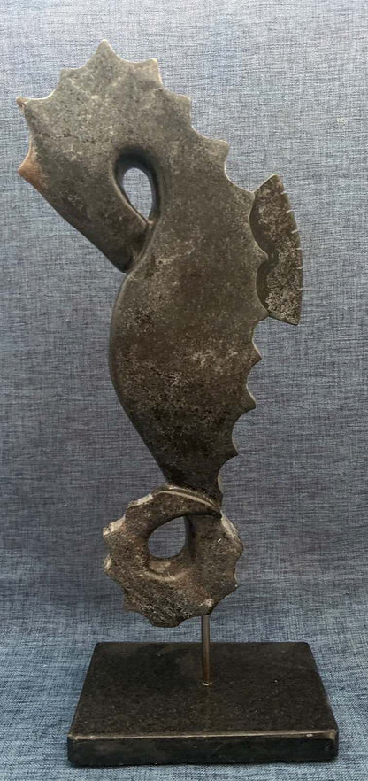 Steinplastik, Seepferdchen Skulptur, Bildhauer Sacha Braustein, ca. 2002