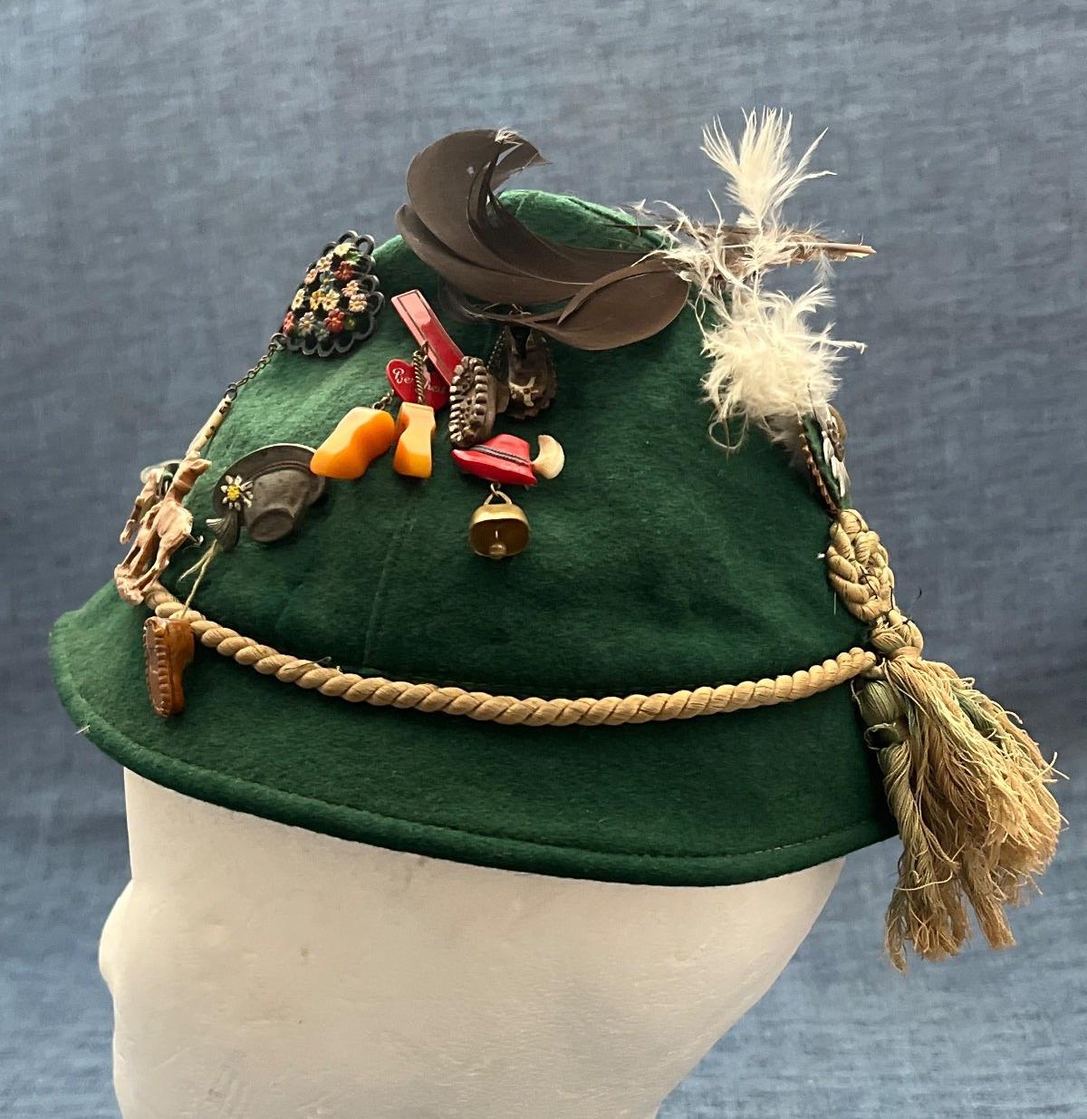 Trachtenhut, Filzhut, Sepplhut, Federschmuck & diverse Abzeichen