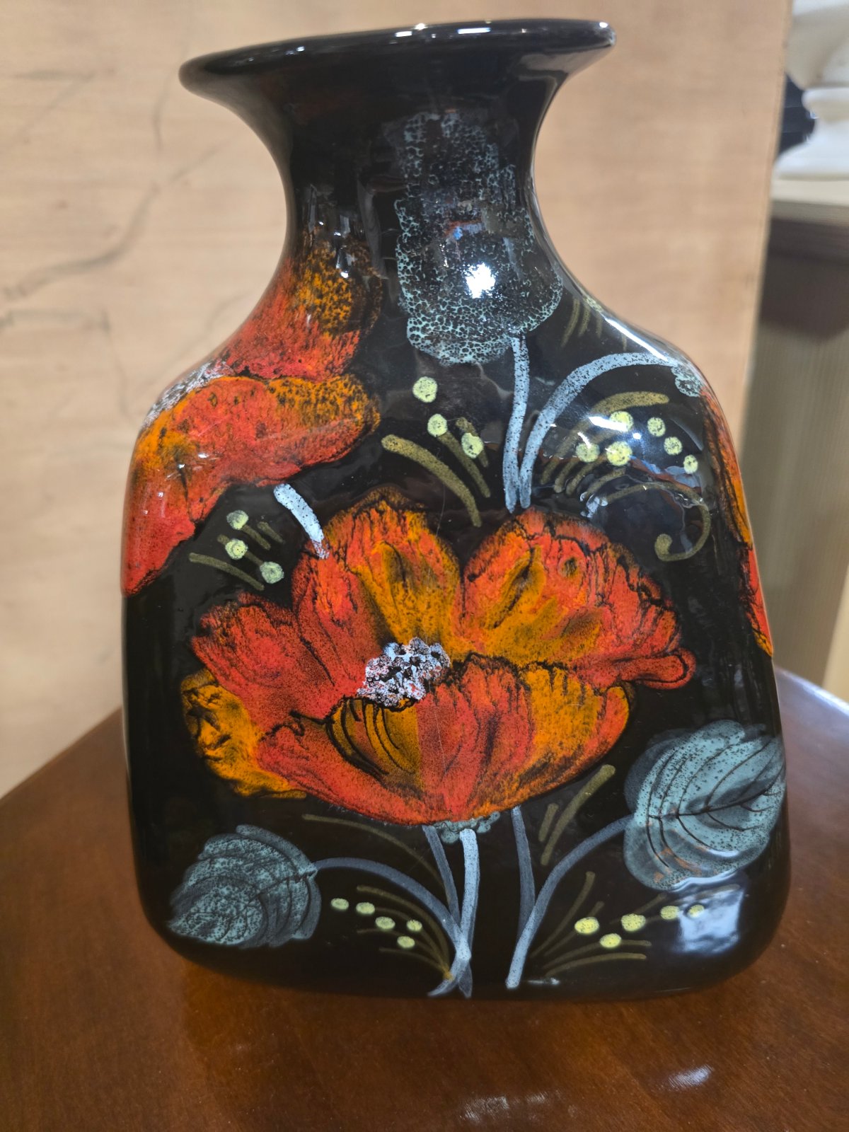 Vintage Keramik Vase schwarz mit roten Blumen Mohndekor