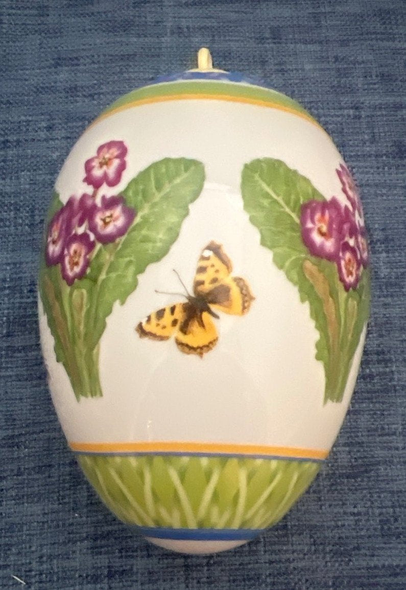 Hutschenreuther Porzellan Osterei Blumen mit Schmetterling