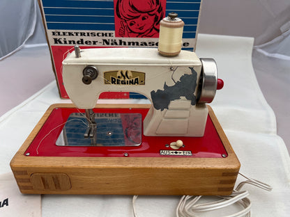 Regina Elektrische Kinder-Nähmaschine - 1960er - Holz - OVP - Anleitung