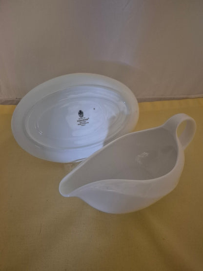Wedgwood "Solar" Sauciere - Soßenschiffchen - Porzellan weiß zweiteilig