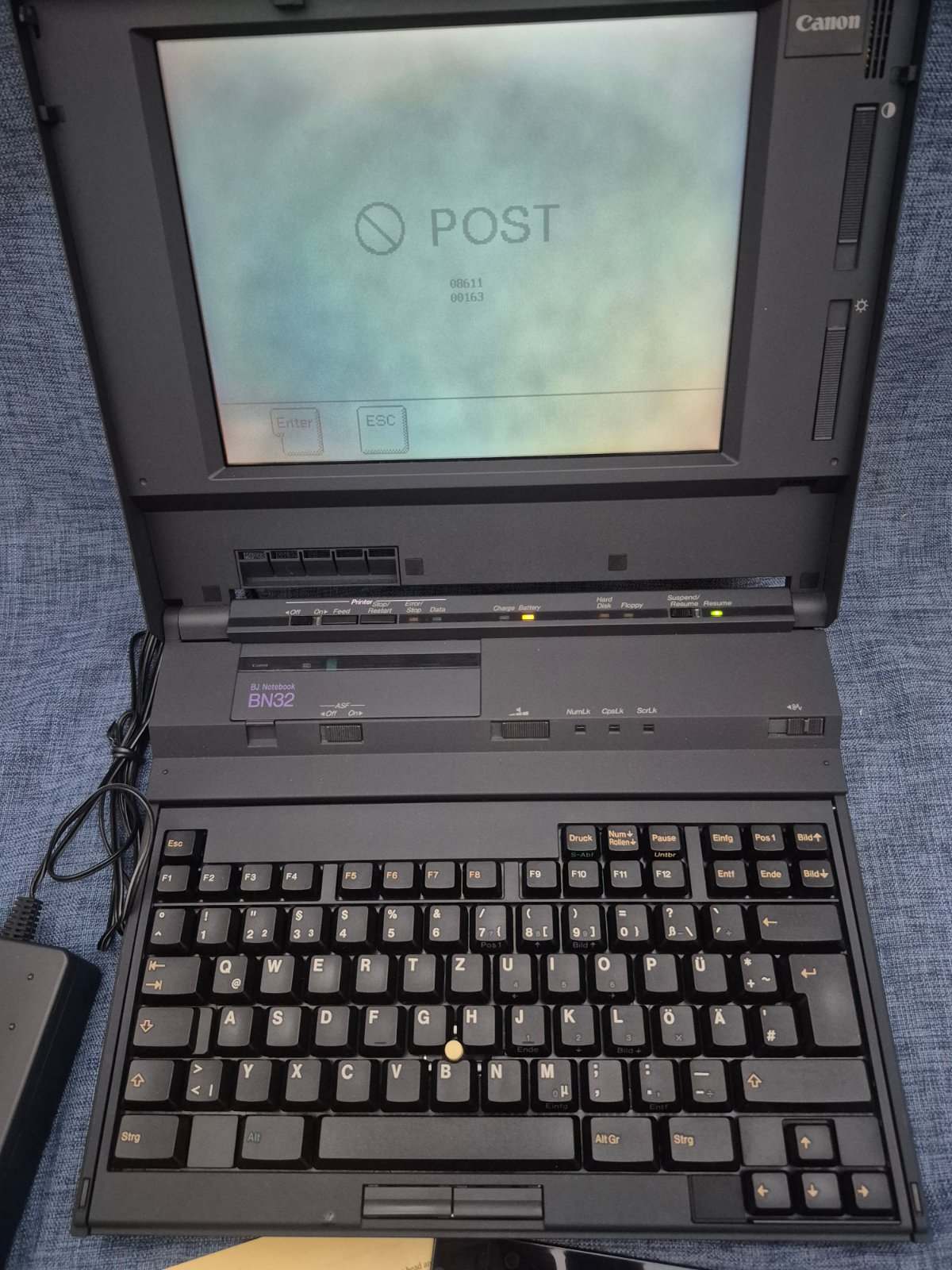 Canon BJ Notebook BN32P  Laptop 486 integrierter Drucker MS-DOS Windows3 Vintage