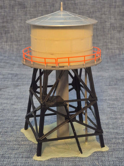 Faller - B144 Modellbahn Wasserturm Plastik Gebäude  H0 Anlage Eisenbahn Zubehör