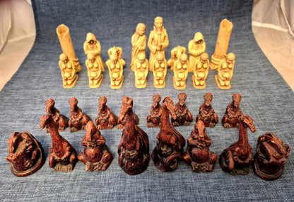 Schachfiguren Set Fantasy Mittelalter Kunstharz Figuren Dämonen Mönche 32 tlg